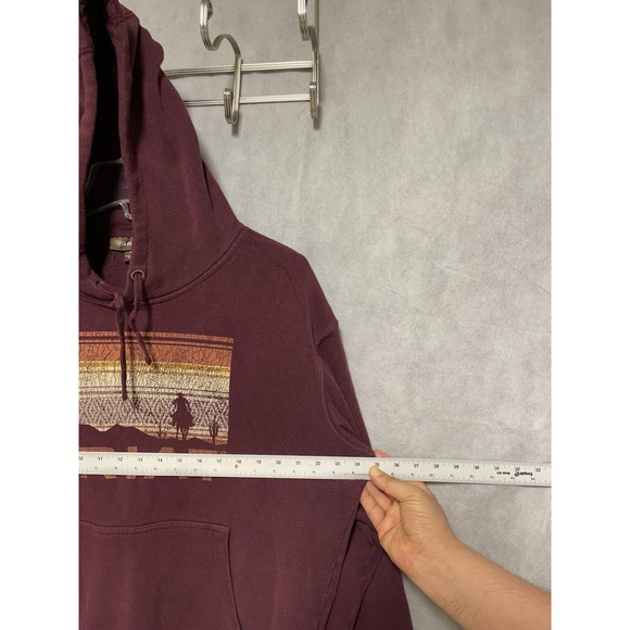 Ariat Hoodie Men M Burgundy Fleece Pullover‎ Drawstring Spell Out Casual Outdoor - Picture 3 of 10